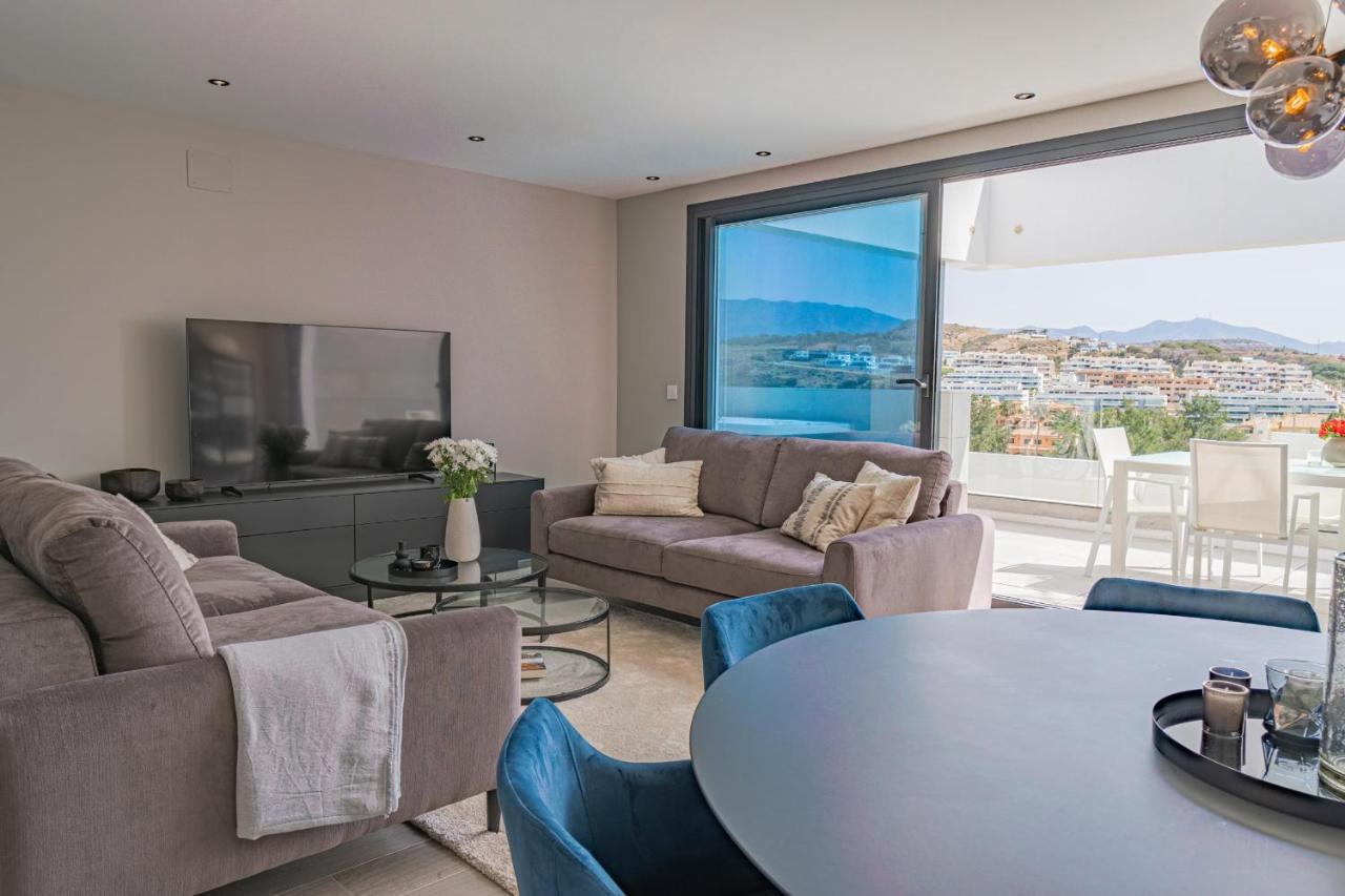 Magnificent Frontline Golf Penthouse In Navigolf La Cala De Mijas Lägenhet Exteriör bild