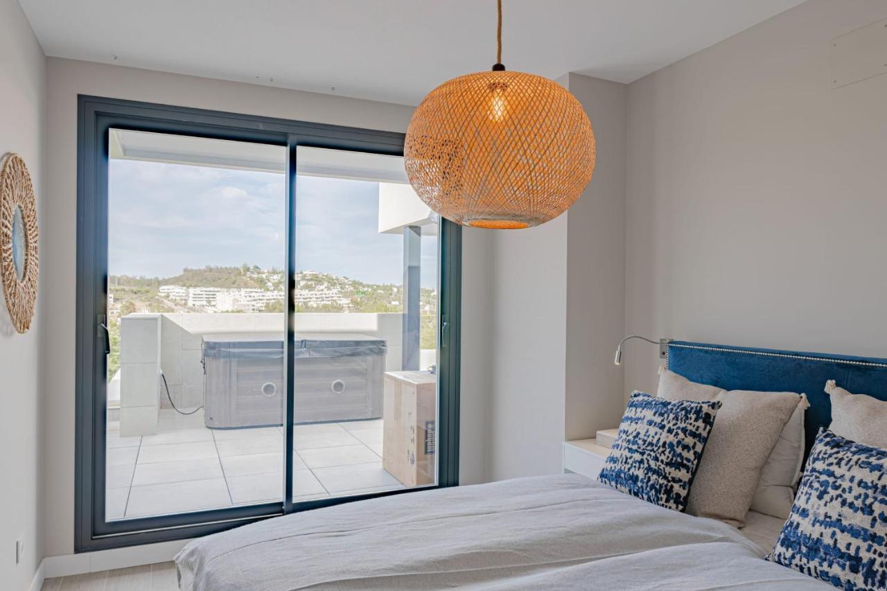 Magnificent Frontline Golf Penthouse In Navigolf La Cala De Mijas Lägenhet Exteriör bild