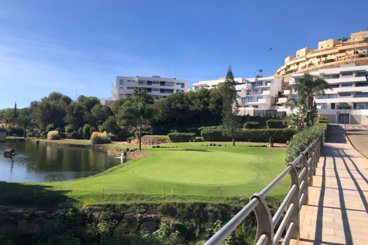 Magnificent Frontline Golf Penthouse In Navigolf La Cala De Mijas Lägenhet Exteriör bild